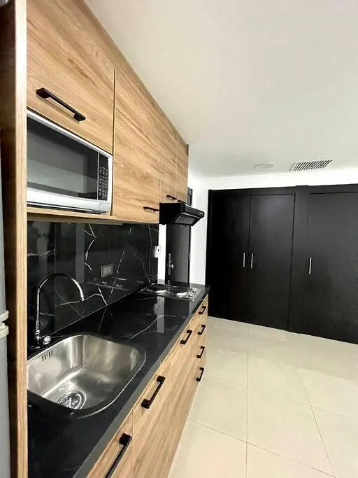 Suite De Lujo Con Hermosa Vista Guayaquil 0*,