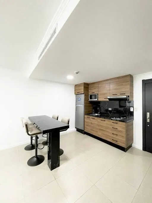 Suite De Lujo Con Hermosa Vista Guayaquil Appartamento